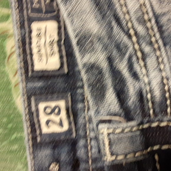 Miss Me Embellished silver shorts size 28 - Picture 3 of 10